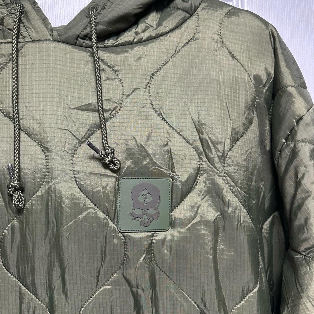 Green Quilted Hoodie - Picture 2 of 4